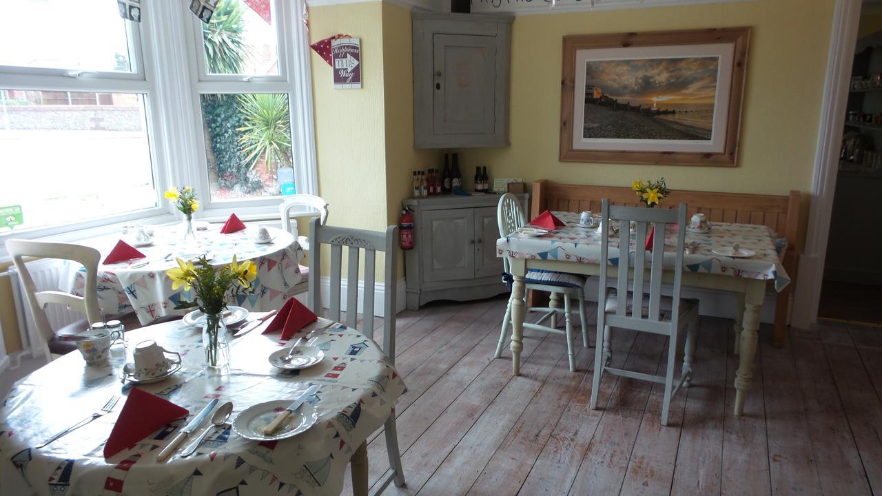 Hooray Henrys Bed & Breakfast Sheringham Eksteriør bilde