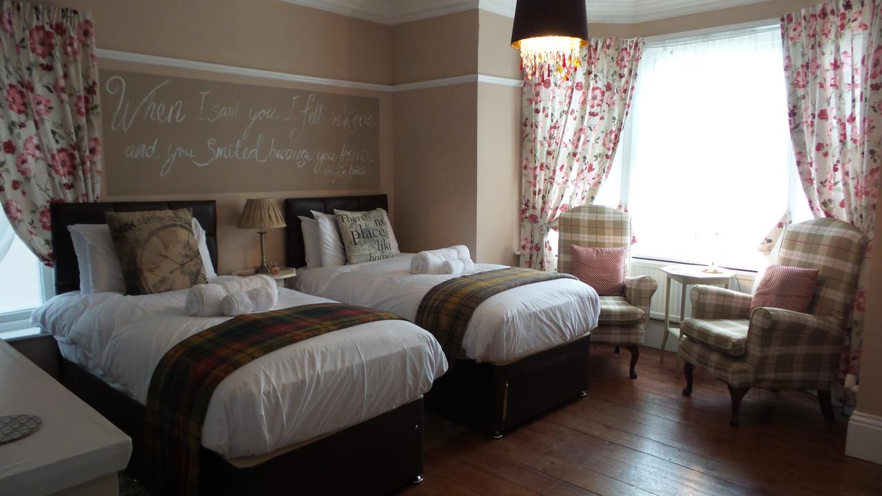 Hooray Henrys Bed & Breakfast Sheringham Eksteriør bilde
