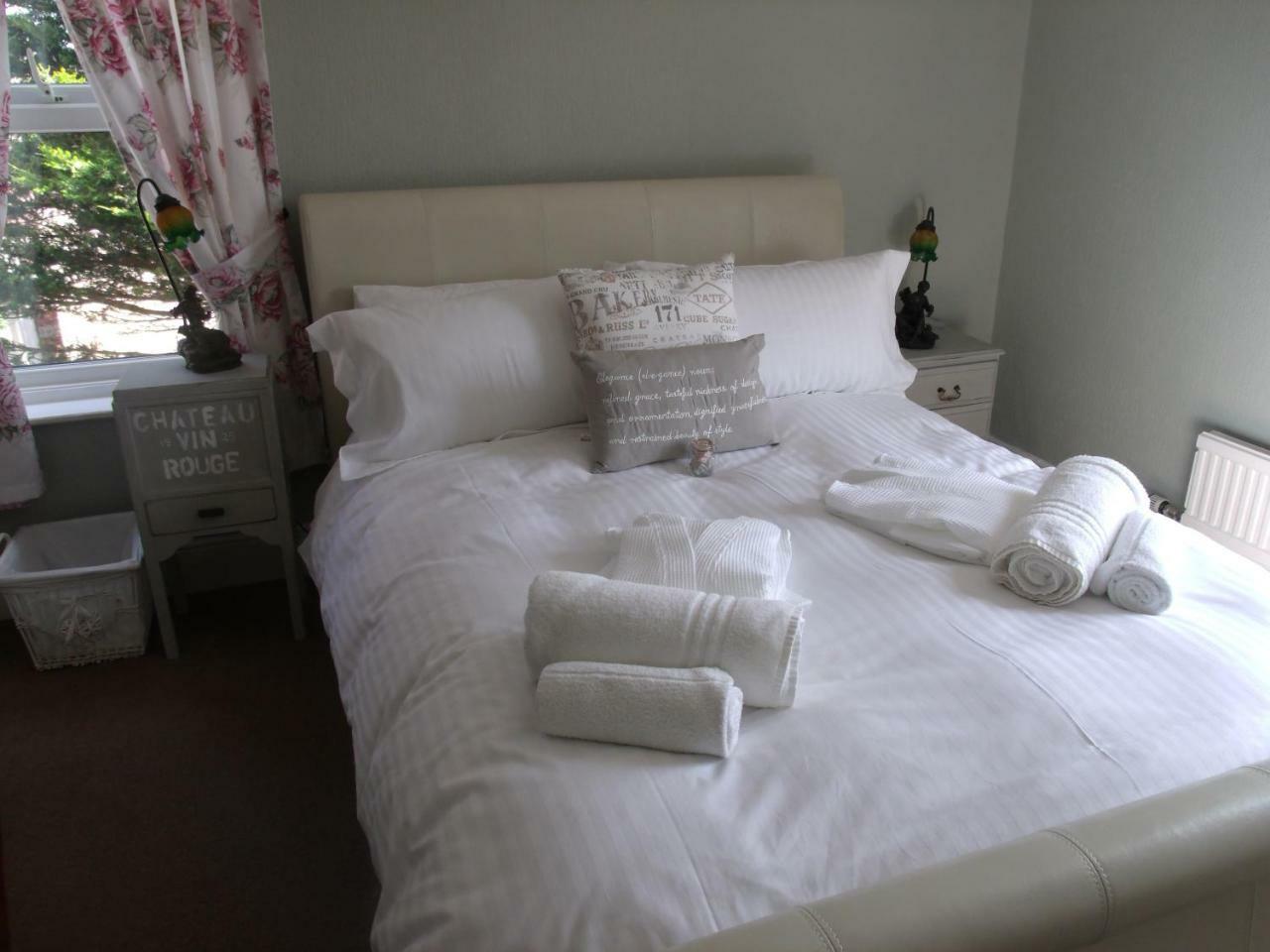 Hooray Henrys Bed & Breakfast Sheringham Eksteriør bilde